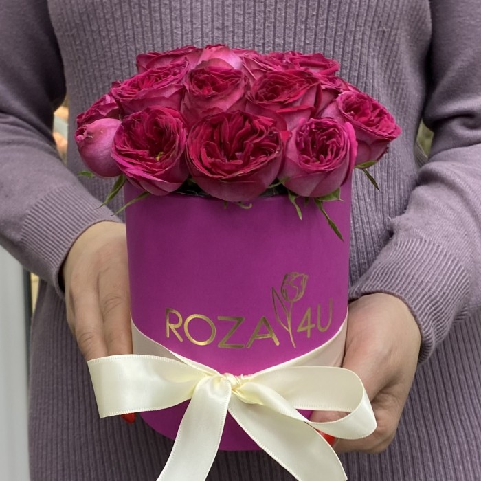 Пионовидные розы в коробке Роял Трендсеттер